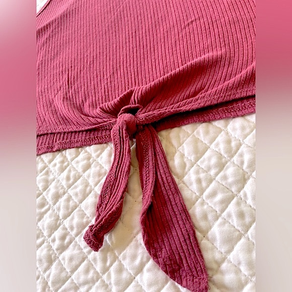 3/$20💥S/P Lounge Ribbed Racerback Tie-Hem Flowy Tank Top, Mulberry, Rose+Vine - Picture 3 of 9
